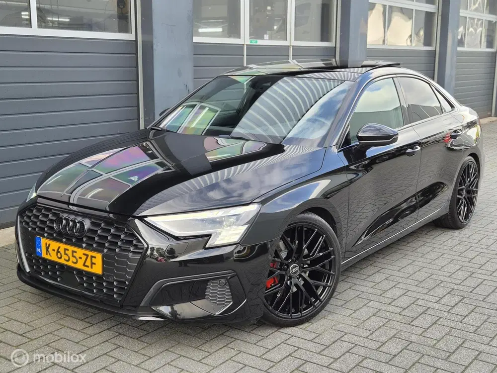Audi A3 35 TFSI S-Edition uit 2021