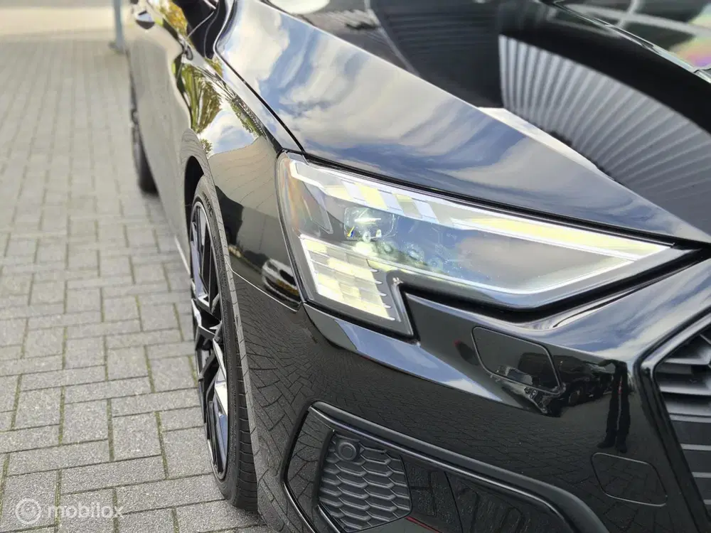 Audi A3 35 TFSI S-Edition uit 2021, foto 10