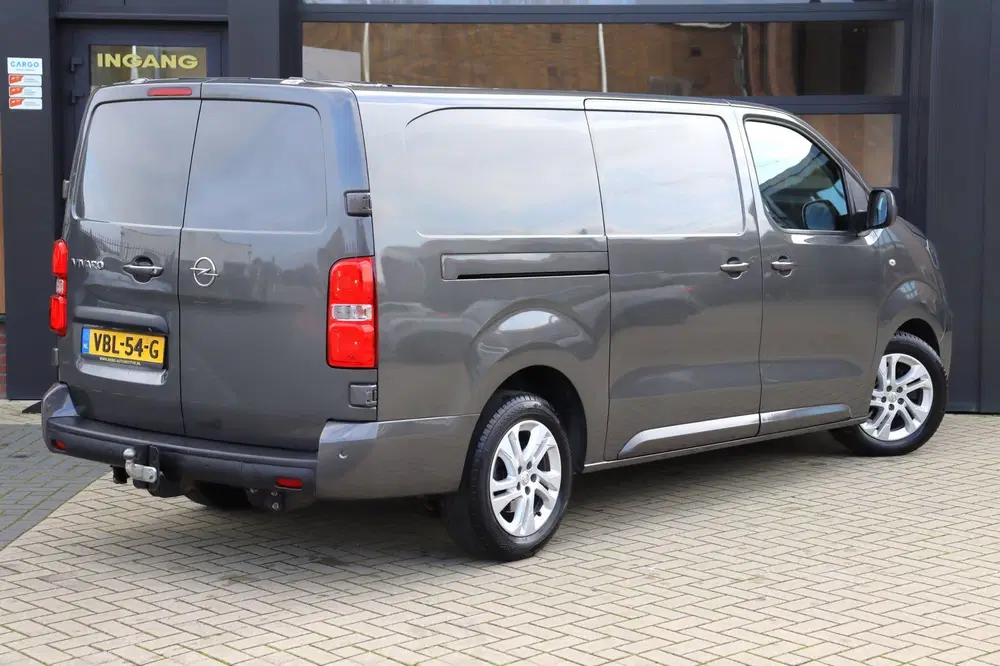 Opel Vivaro 2.0 CDTI L3H1 Innovation uit 2019, foto 2