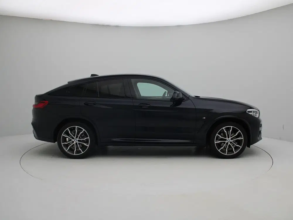 BMW X4 xDrive20i High Executive uit 2021, foto 7