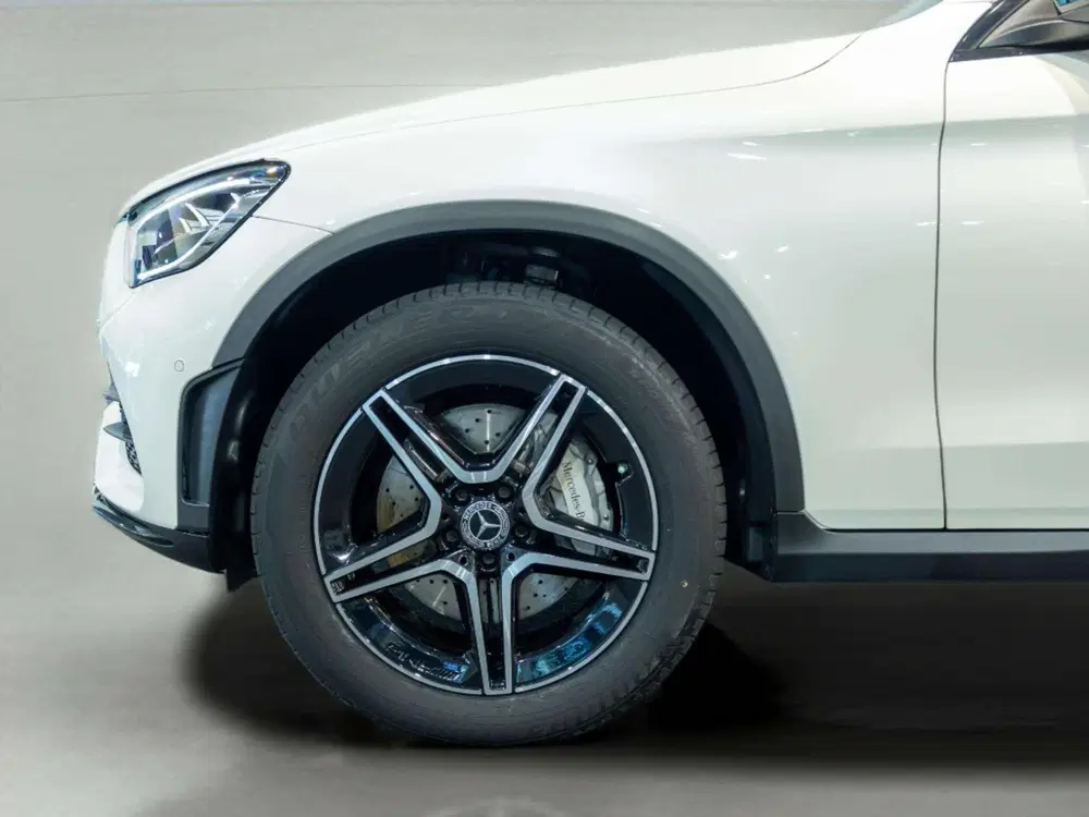 Mercedes-Benz GLC 300 4MATIC AMG Line uit 2022, foto 7