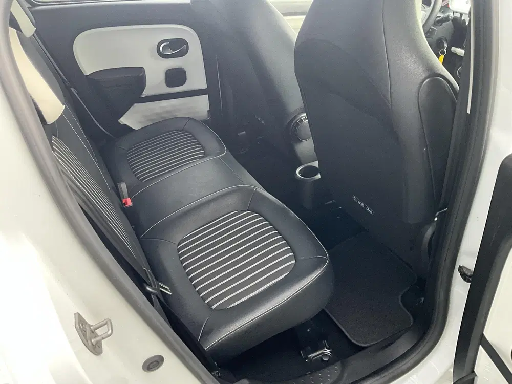 Renault Twingo 1.0 SCe Intens uit 2020, foto 11