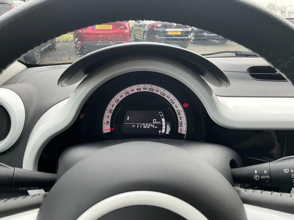 Renault Twingo 1.0 SCe Intens uit 2020, foto 9
