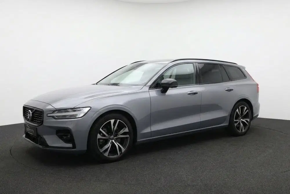 Volvo V60 B4 MHEV Ultimate Dark 197PK Pano l Harman uit 2024, foto 3