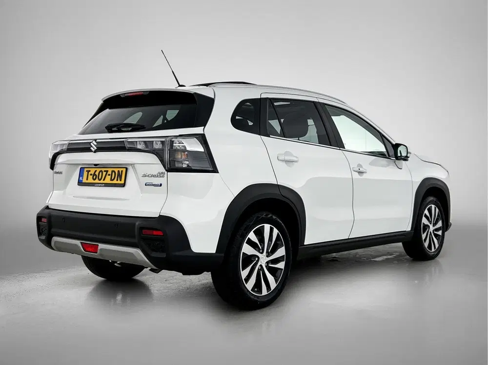 Suzuki S-Cross 1.4 Boosterjet Style Smart Hybrid uit 2022, foto 2