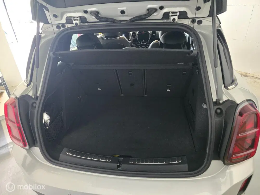 Mini Countryman 1.5 Cooper SE ALL4 pano uit 2022, foto 14
