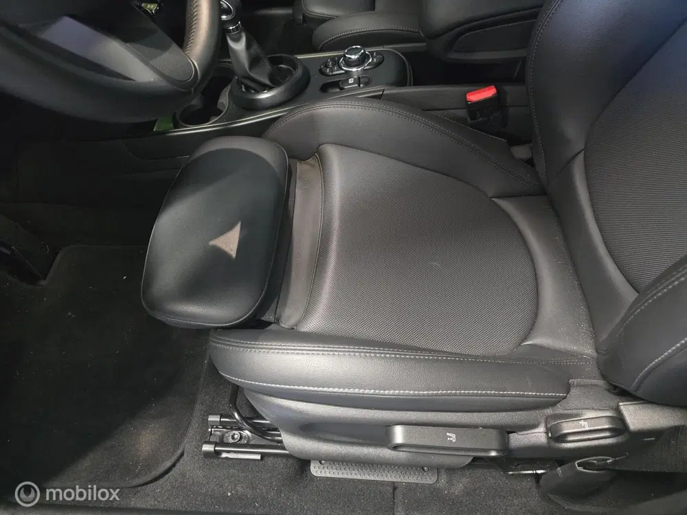 Mini Countryman 1.5 Cooper SE ALL4 pano uit 2022, foto 9