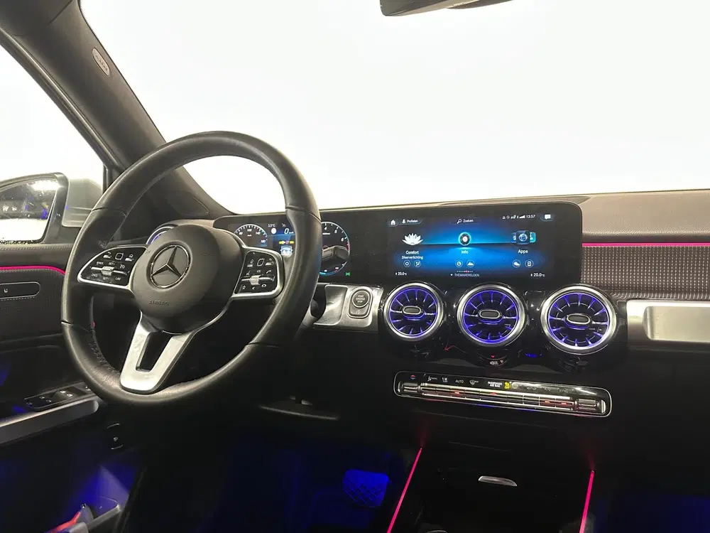 Mercedes-Benz GLB 200 uit 2023, foto 13