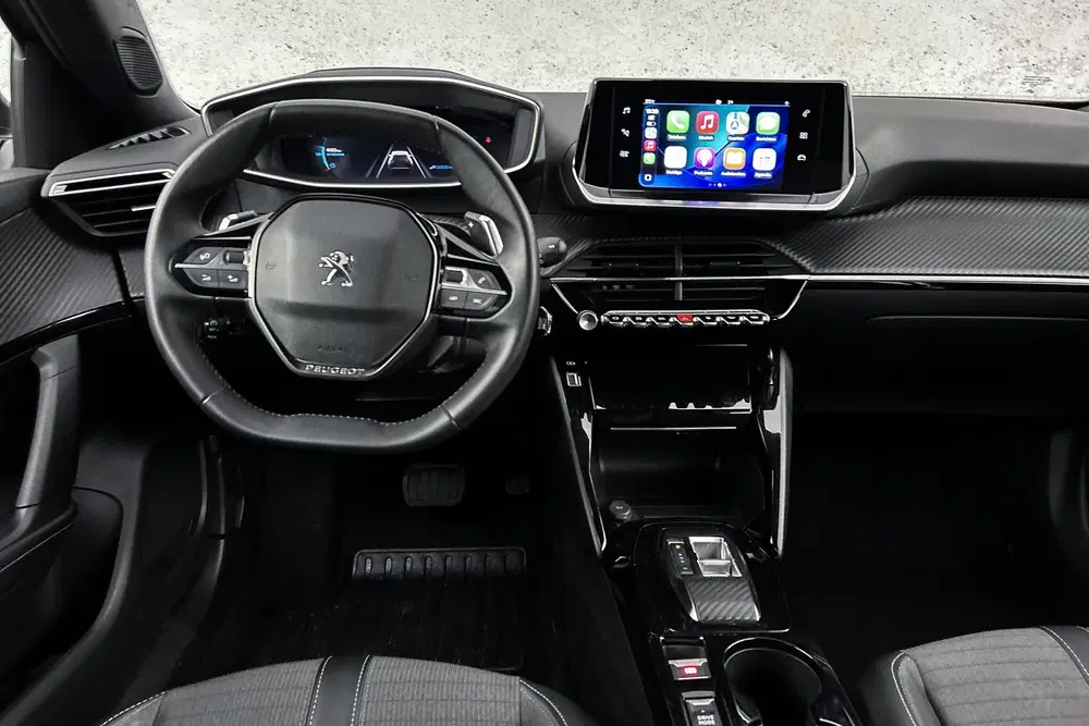 Peugeot 2008 1.2 PureTech 130 Allur uit 2023, foto 10