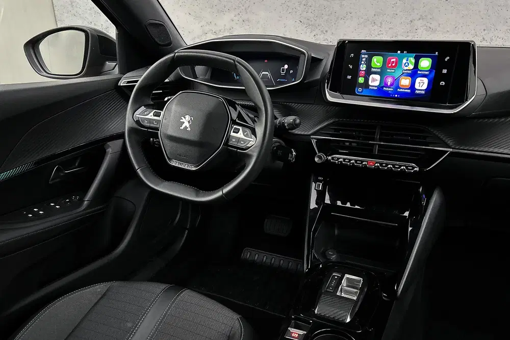 Peugeot 2008 1.2 PureTech 130 Allur uit 2023, foto 12