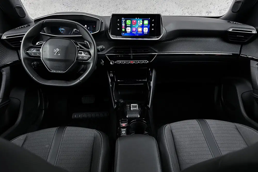 Peugeot 2008 1.2 PureTech 130 Allur uit 2023, foto 2