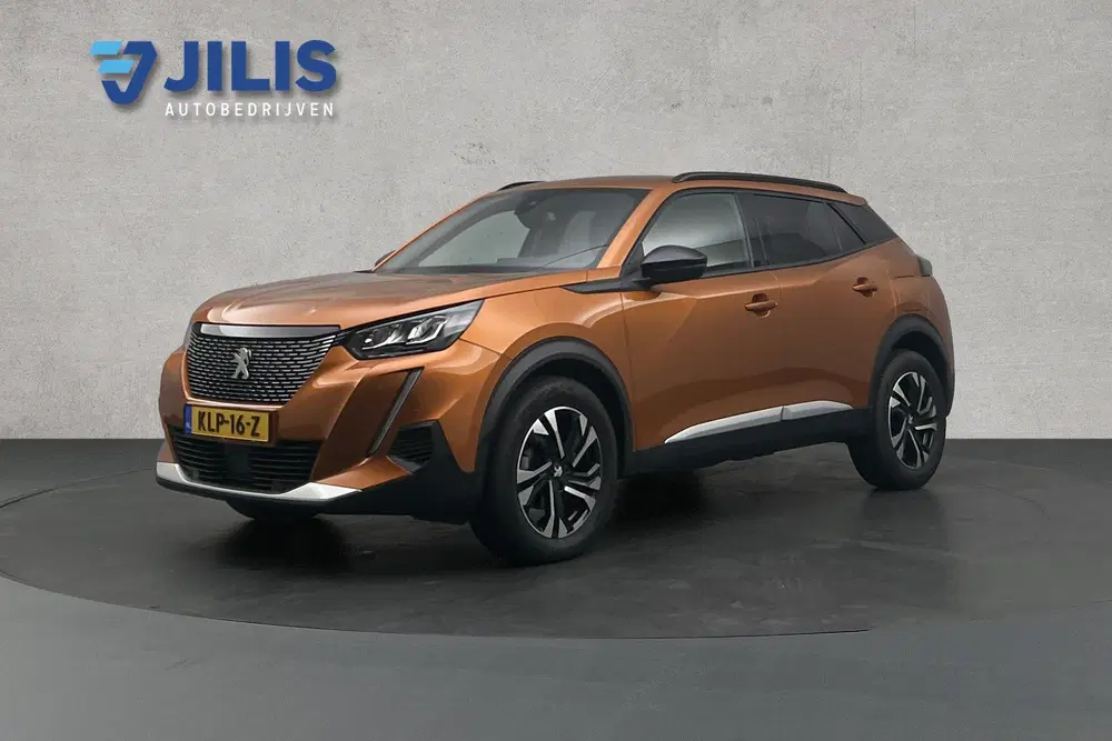 Peugeot 2008 1.2 PureTech 130 Allur uit 2023, foto 5