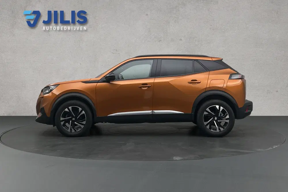 Peugeot 2008 1.2 PureTech 130 Allur uit 2023, foto 6