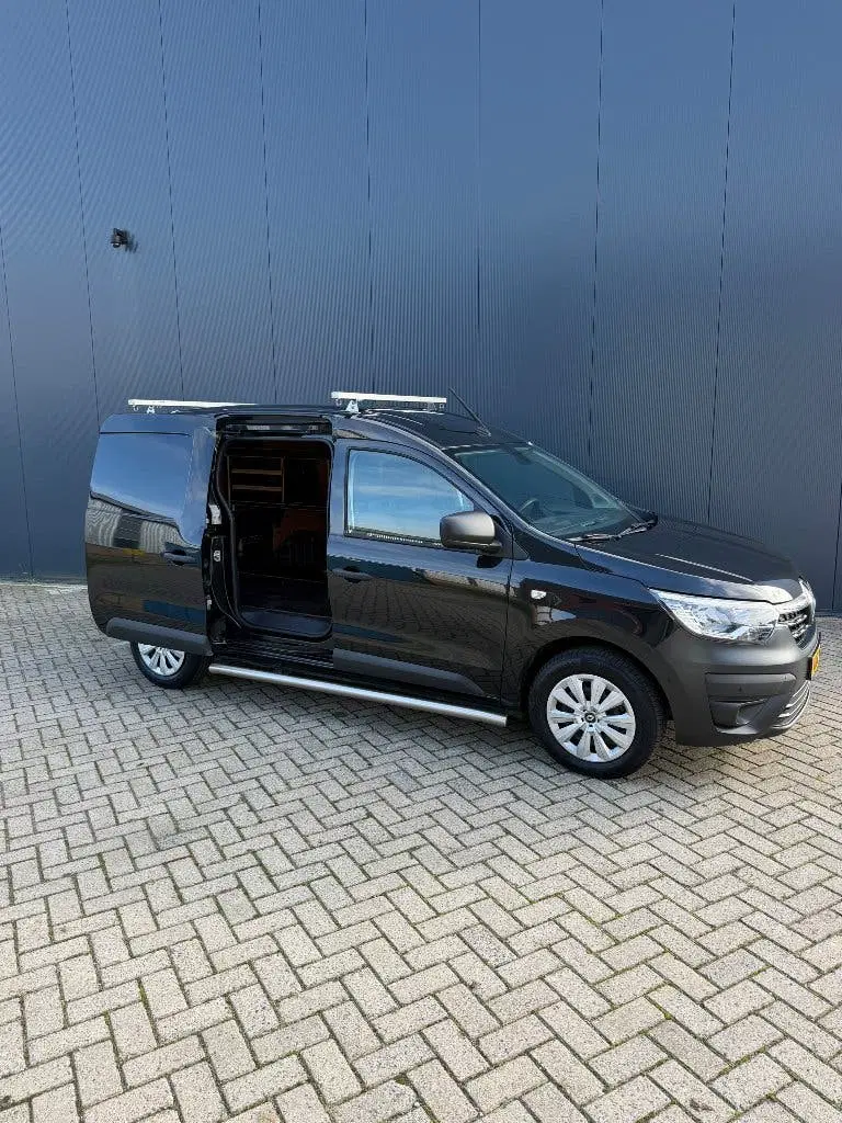 Renault Express Express 1.5 Blue dCi 2021 Zwart 38630KM uit 2021, foto 4