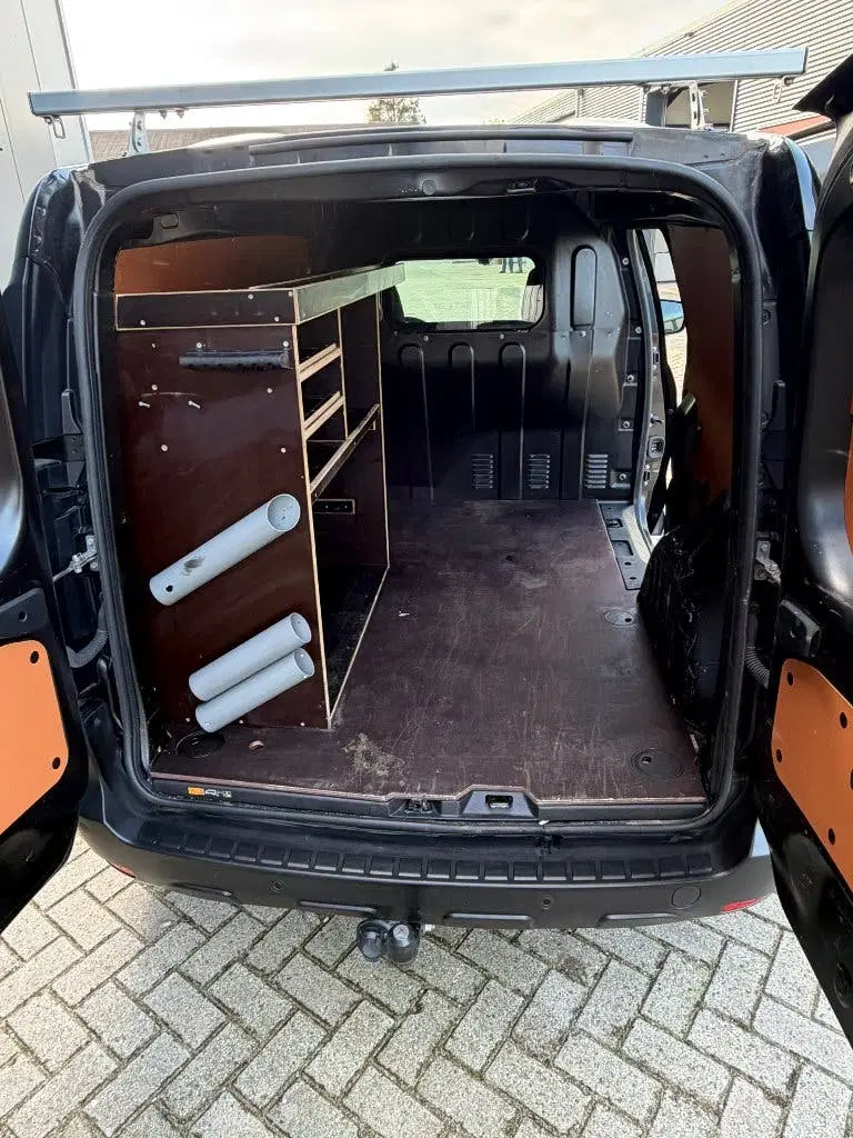 Renault Express Express 1.5 Blue dCi 2021 Zwart 38630KM uit 2021, foto 7