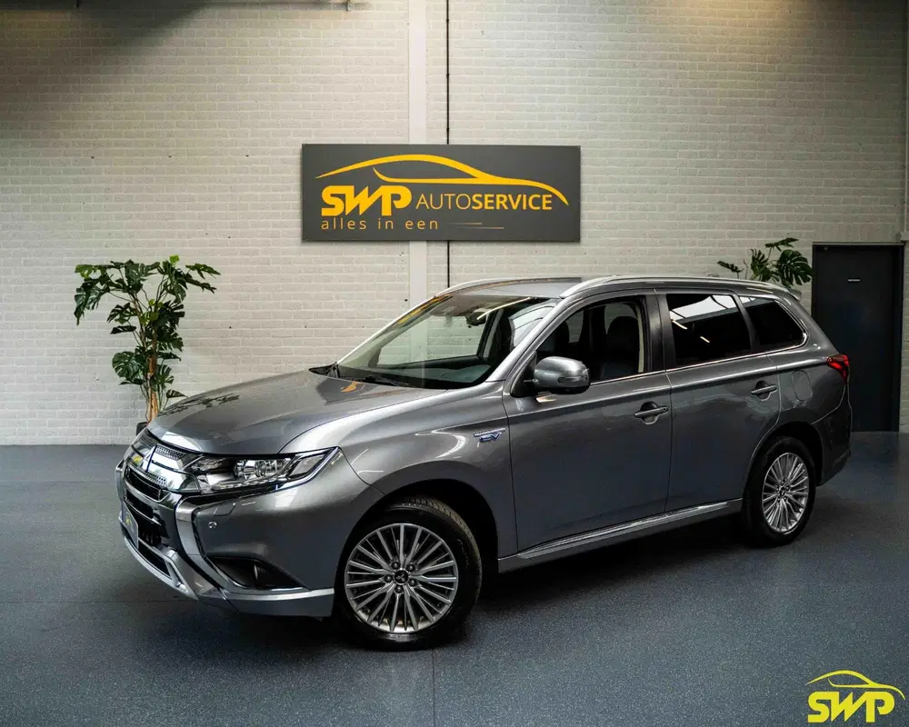 Mitsubishi Outlander 2.4 PHEV Intense uit 2019