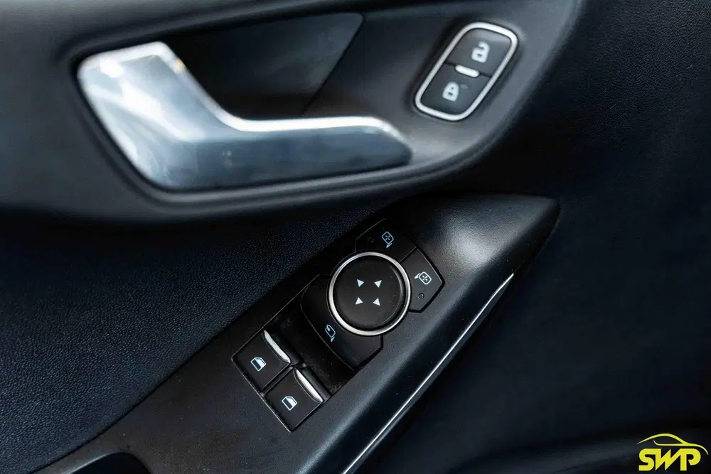 Ford Fiesta 1.0 EcoBoost Titanium uit 2019, foto 10