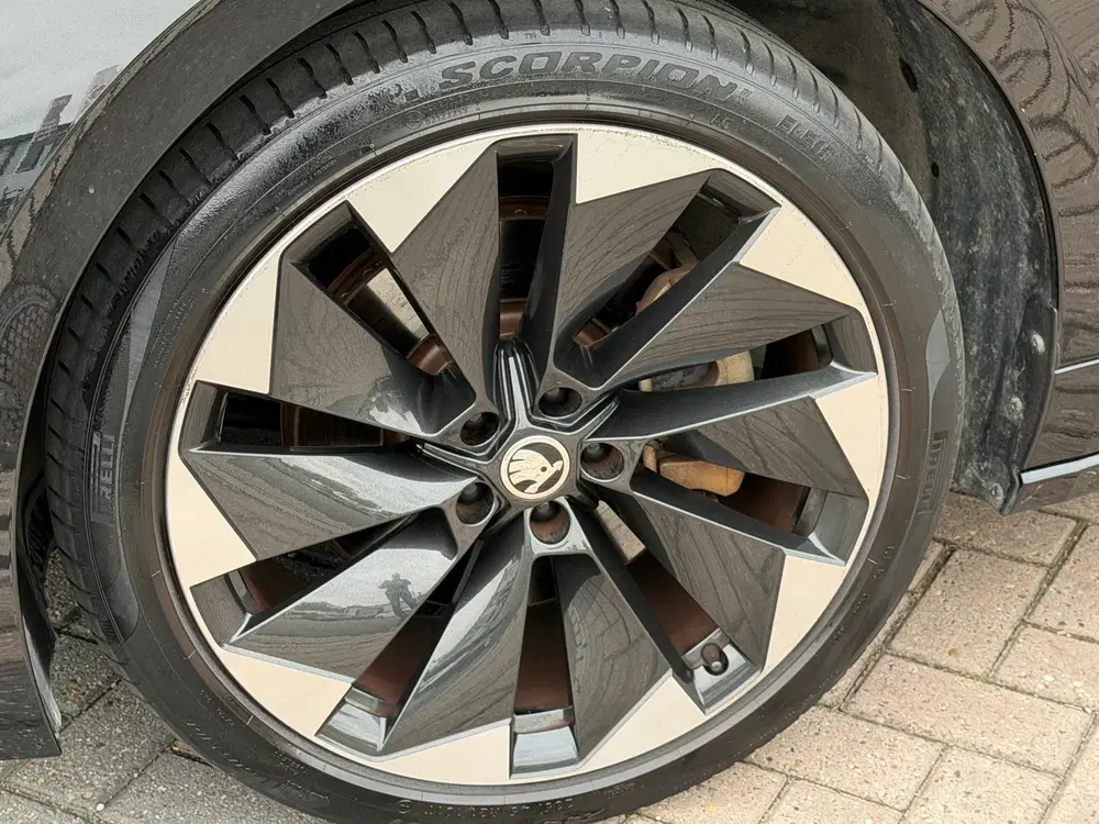 Skoda Enyaq 80 Sportline uit 2022, foto 15