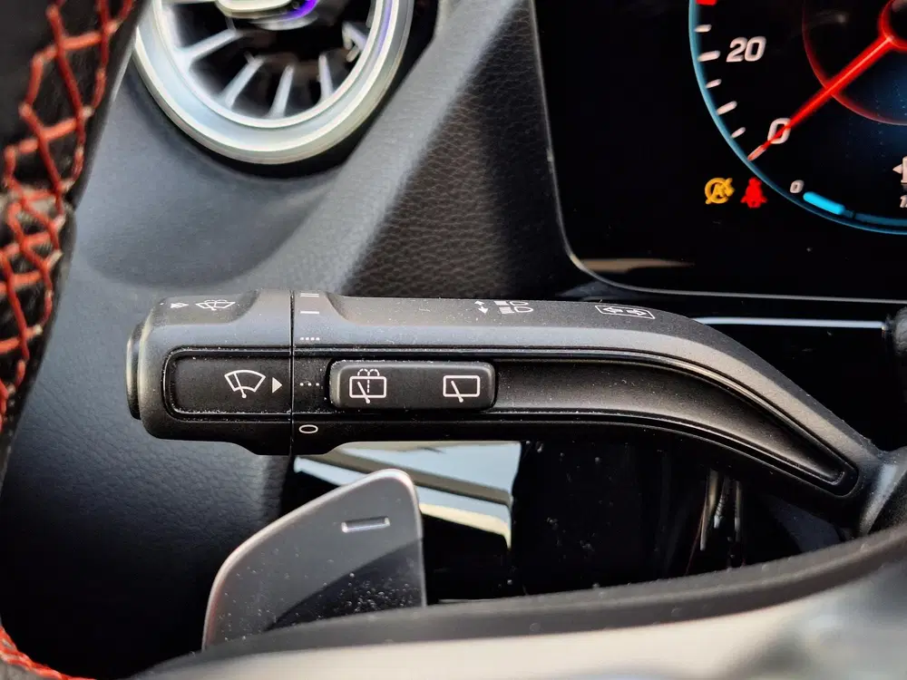 Mercedes-Benz B-Klasse 180 Business Solution AMG uit 2022, foto 13