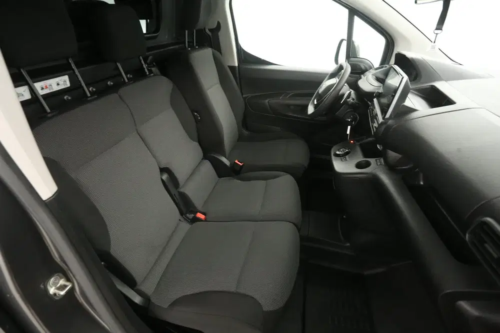 Peugeot Partner 1.5 BlueHDI 130PK uit 2021, foto 10