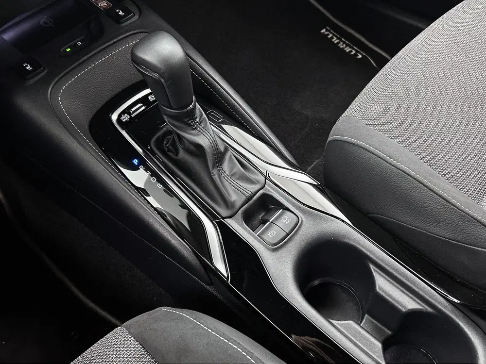 Toyota Corolla Hybrid 140 Dynamic uit 2025, foto 11