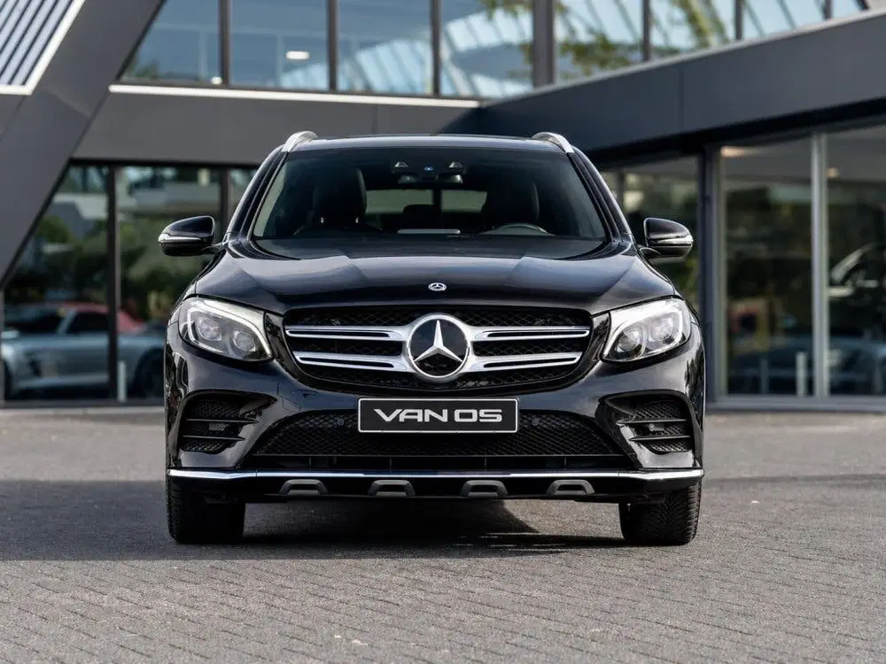 Mercedes-Benz GLC GLC 220D 4MATIC AMG Line uit 2019, foto 10
