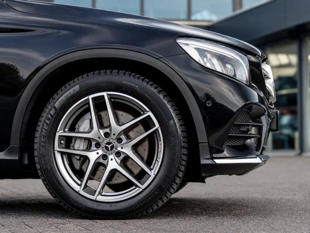 Mercedes-Benz GLC GLC 220D 4MATIC AMG Line uit 2019, foto 15
