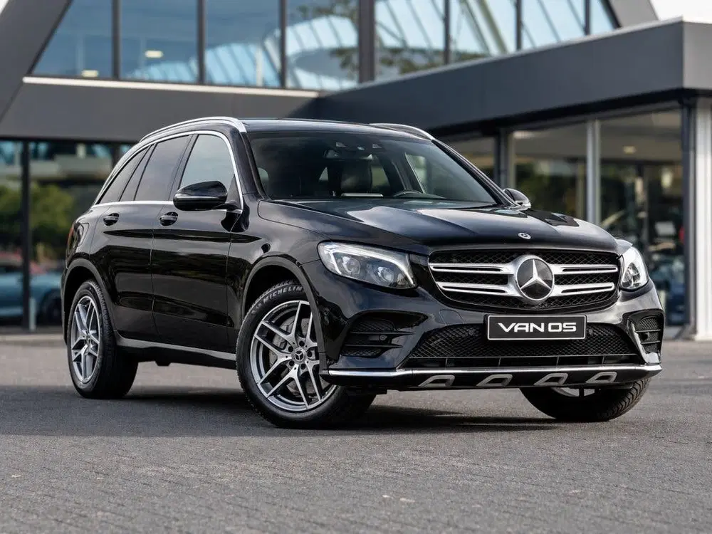 Mercedes-Benz GLC GLC 220D 4MATIC AMG Line uit 2019, foto 4
