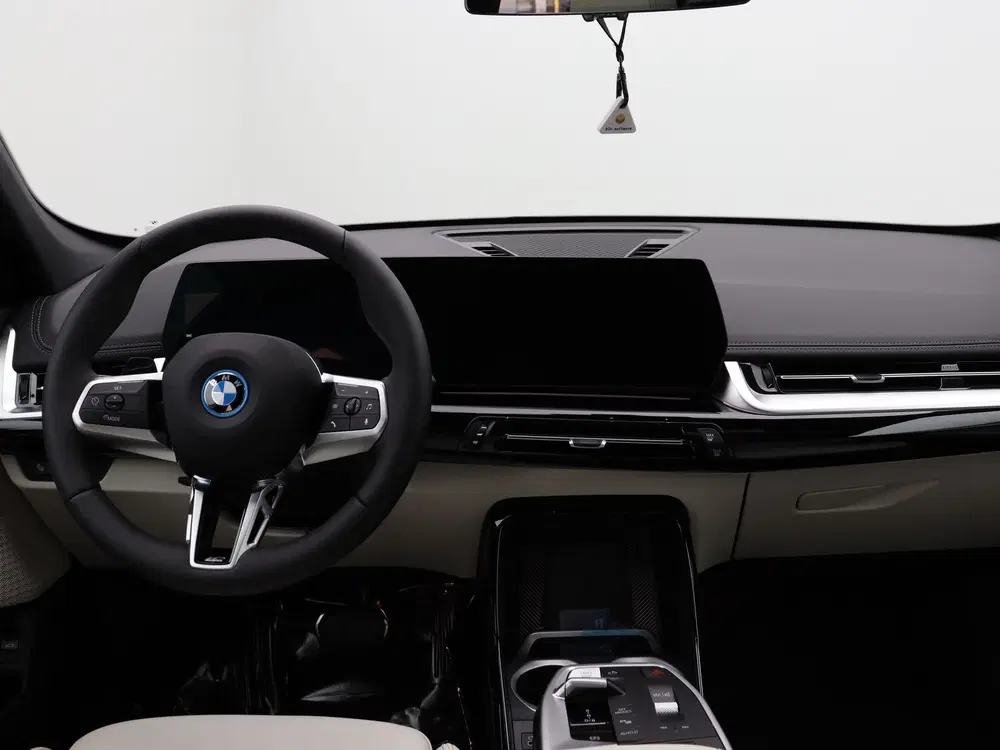 BMW iX1 eDrive20 M Sport Edition (bj 2026 uit 2026, foto 11