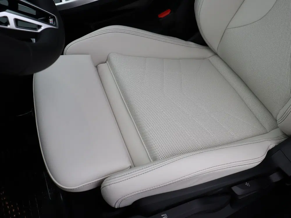 BMW iX1 eDrive20 M Sport Edition (bj 2026 uit 2026, foto 13