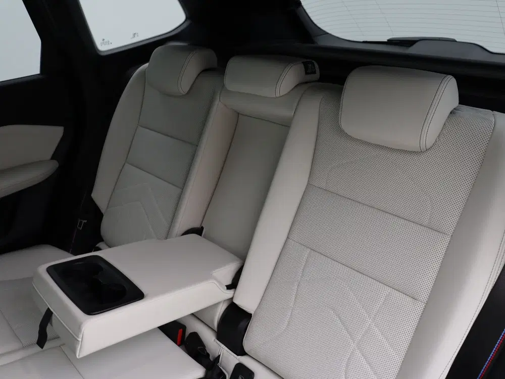BMW iX1 eDrive20 M Sport Edition (bj 2026 uit 2026, foto 14