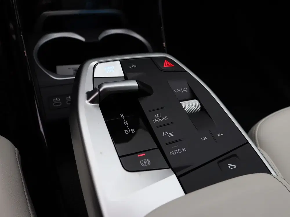 BMW iX1 eDrive20 M Sport Edition (bj 2026 uit 2026, foto 15