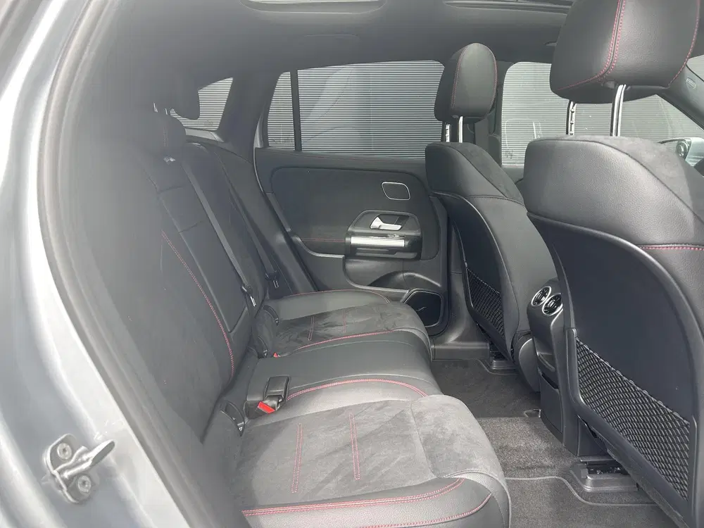 Mercedes-Benz EQA 250+ Business Solution AMG uit 2026, foto 8