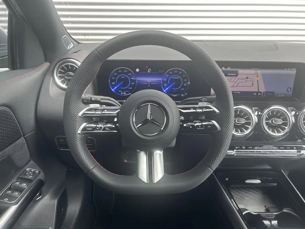 Mercedes-Benz EQA 250+ Business Solution AMG uit 2026, foto 9