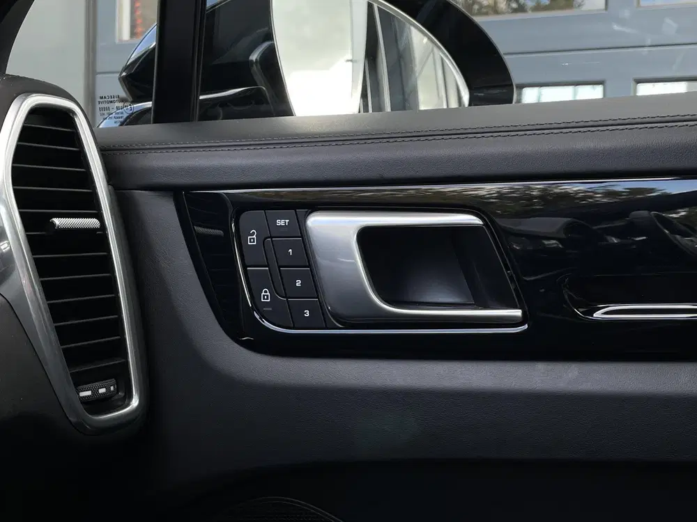 Porsche Cayenne Cayenne Coupé 3.0 E-Hybrid uit 2021, foto 12