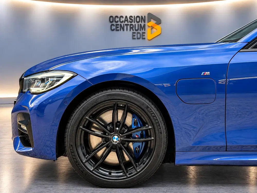 BMW 3-serie 330e M-Sport uit 2021, foto 13