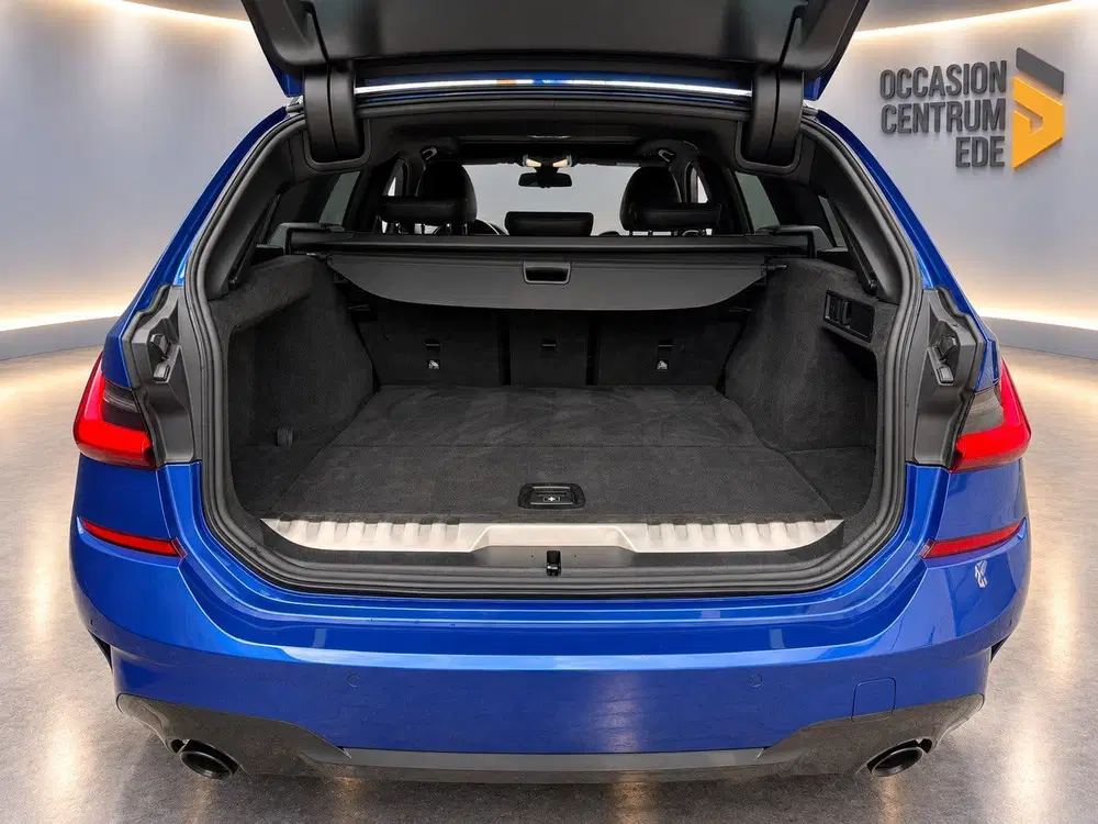 BMW 3-serie 330e M-Sport uit 2021, foto 15