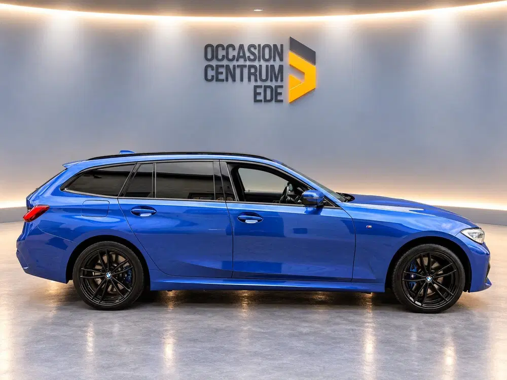 BMW 3-serie 330e M-Sport uit 2021, foto 2