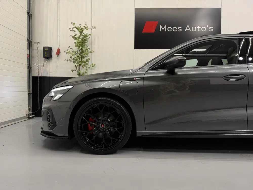Audi A3 40 TFSI e S-Edition uit 2022, foto 11