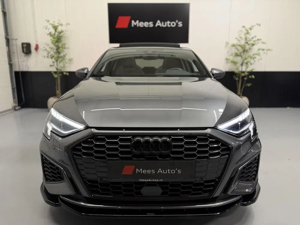 Audi A3 40 TFSI e S-Edition uit 2022, foto 8