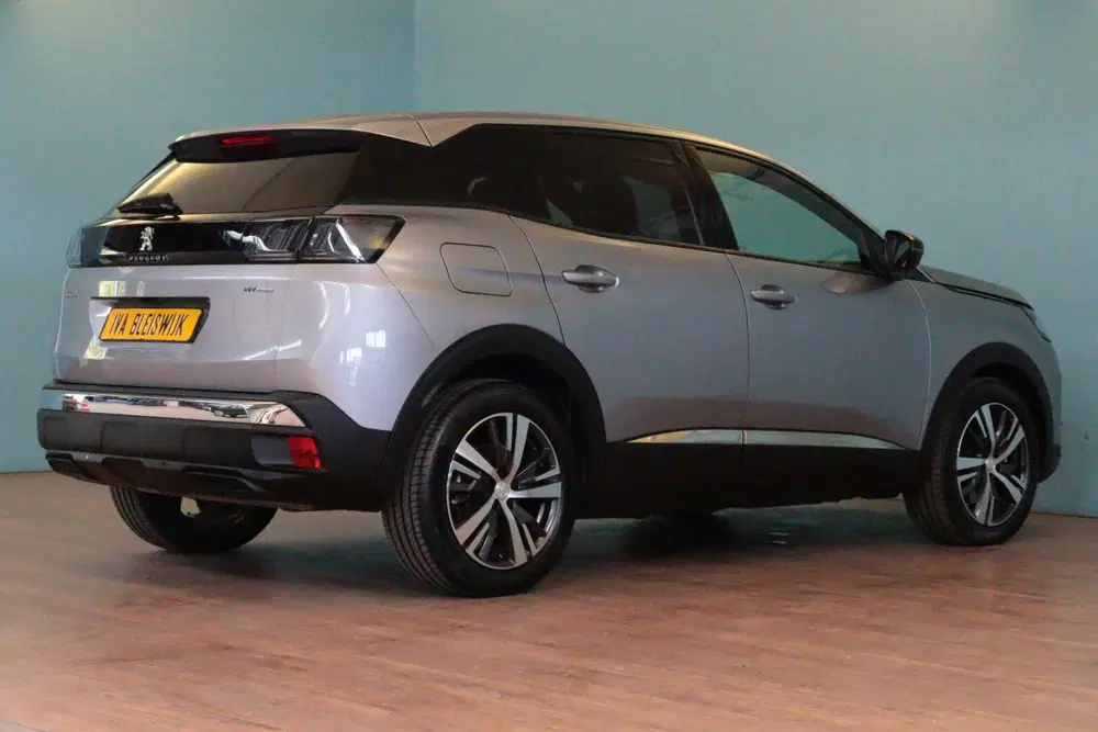 Peugeot 3008 1.6 HYbrid 180pk Allure uit 2024, foto 3