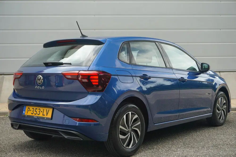 Volkswagen Polo 1.0 TSI 95pk DSG Life uit 2022, foto 2
