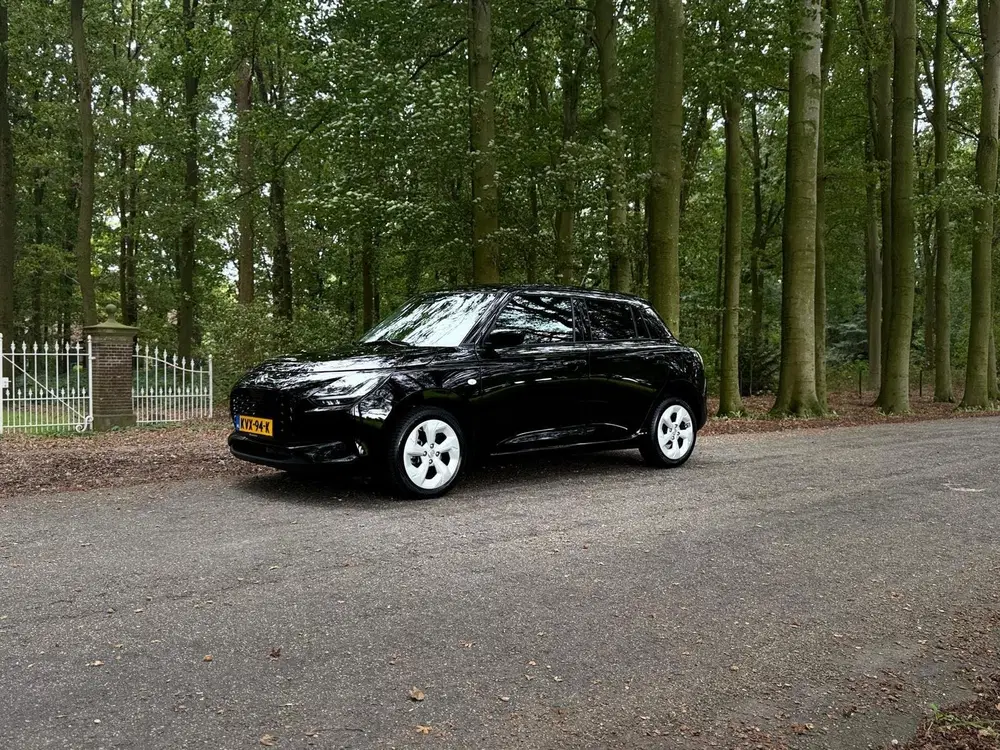 Suzuki Swift 1.2 Select Smart Hybrid uit 2025, foto 2