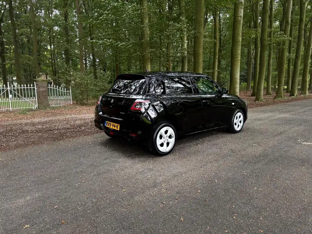 Suzuki Swift 1.2 Select Smart Hybrid uit 2025, foto 4