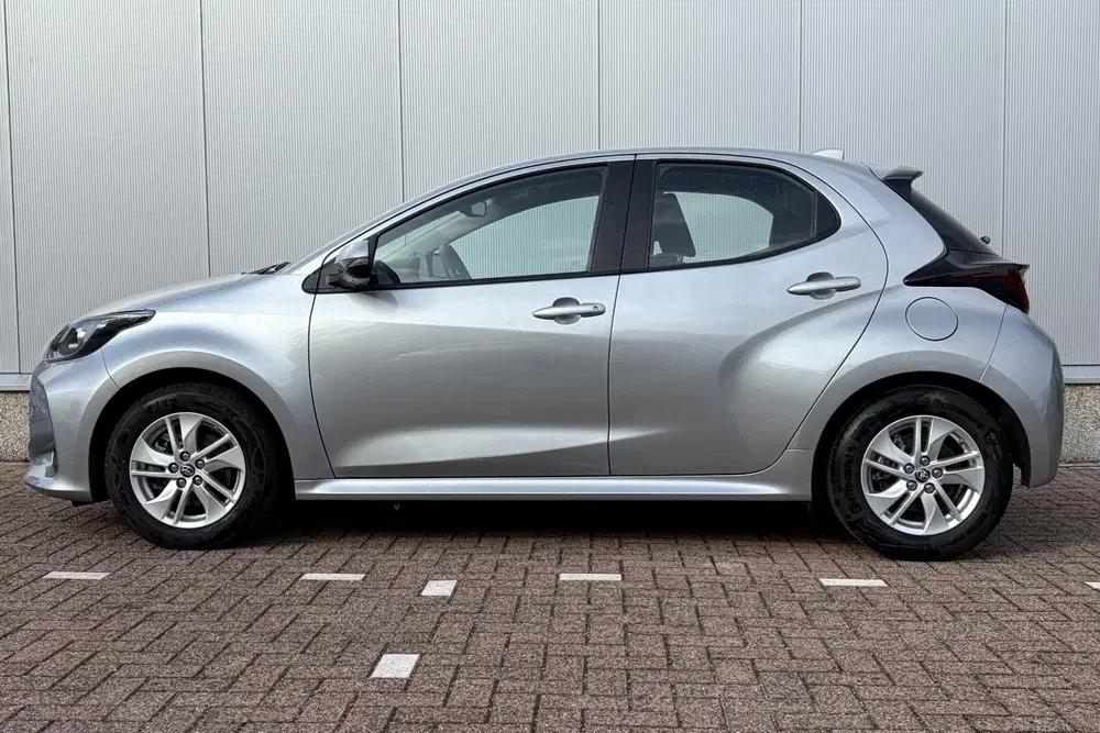 Toyota Yaris 1.5 Hybrid 115 Active Camera uit 2024, foto 4