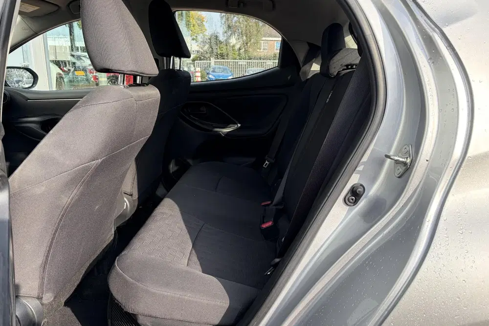 Toyota Yaris 1.5 Hybrid 115 Active Camera uit 2024, foto 9