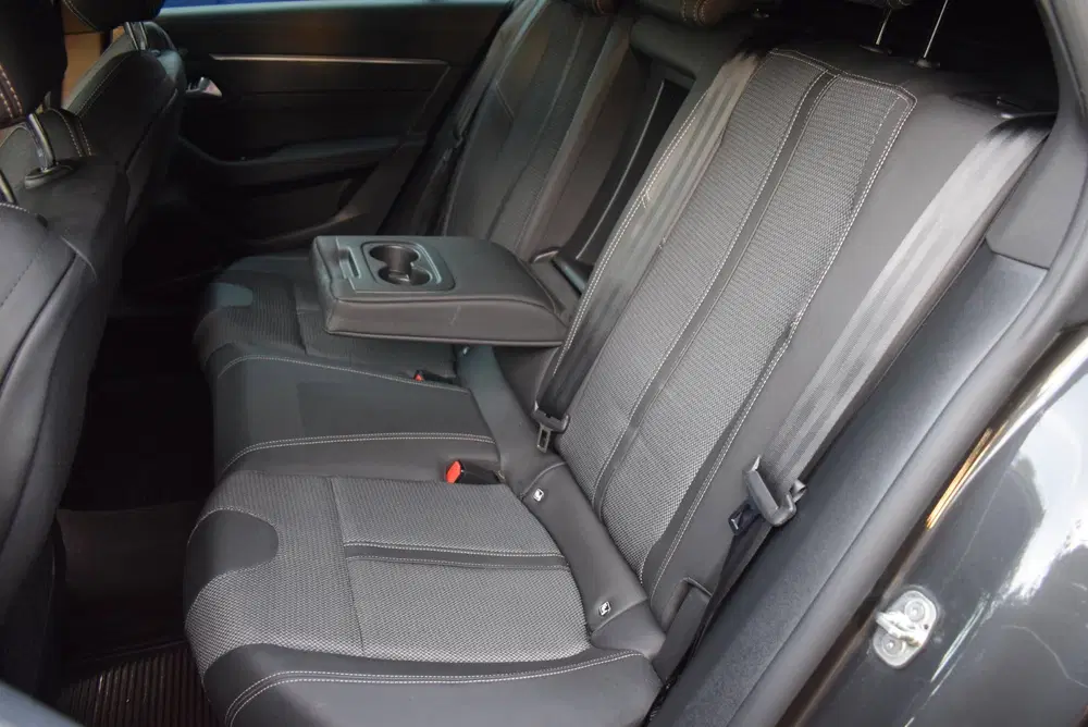 Peugeot 508 1.6 HYbrid 225 Allure AUTOM uit 2024, foto 15