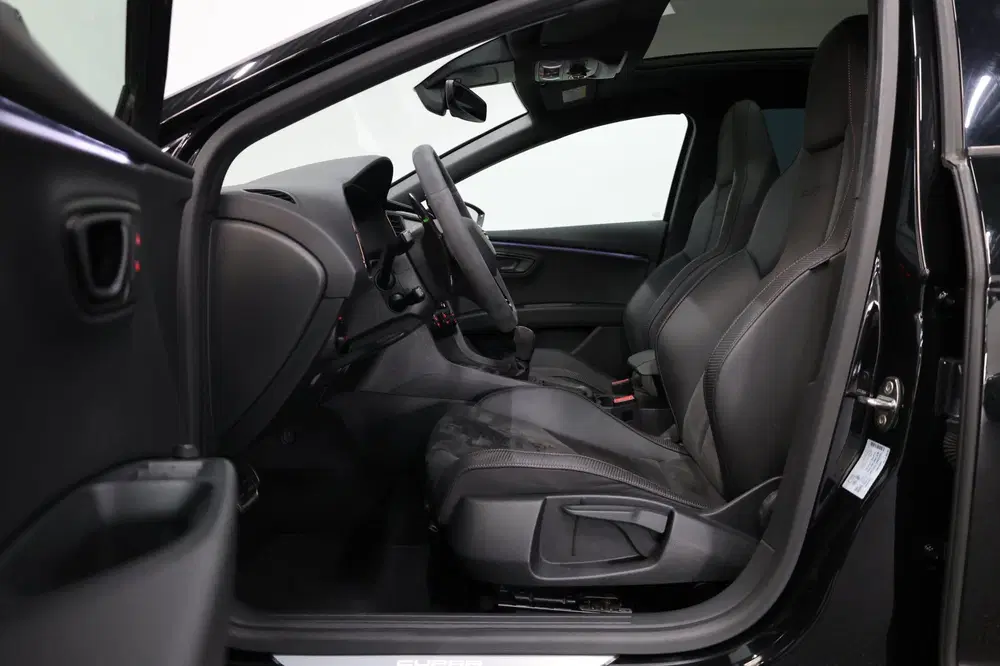 SEAT Leon 2.0 TSI 4DRIVE CUPRA R 300+PK LED uit 2019, foto 11