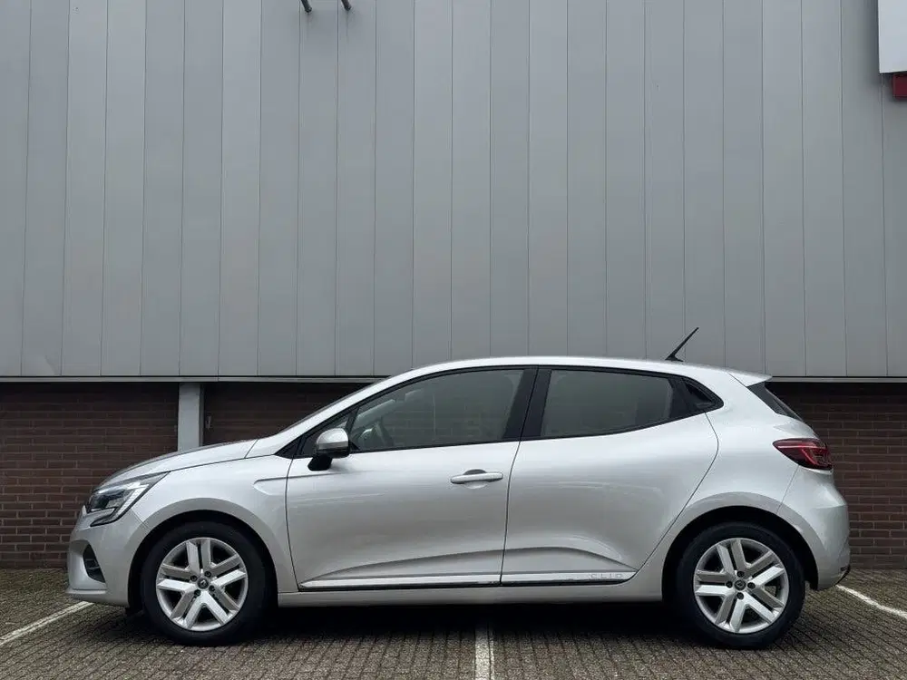 Renault Clio 1.0 TCe Zen uit 2020, foto 2