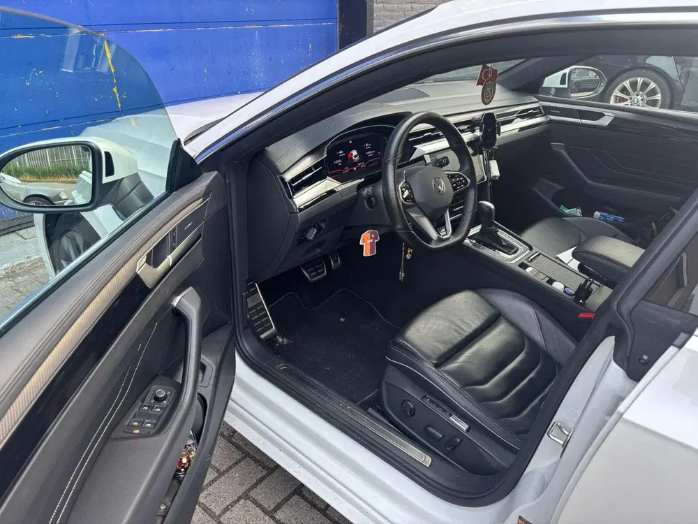 Volkswagen Arteon 2.0 TDI R-Line Business uit 2021, foto 10